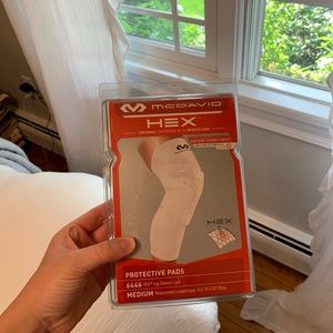 McDavid White Knee Pads!